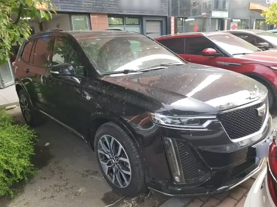 Cadillac XT6
