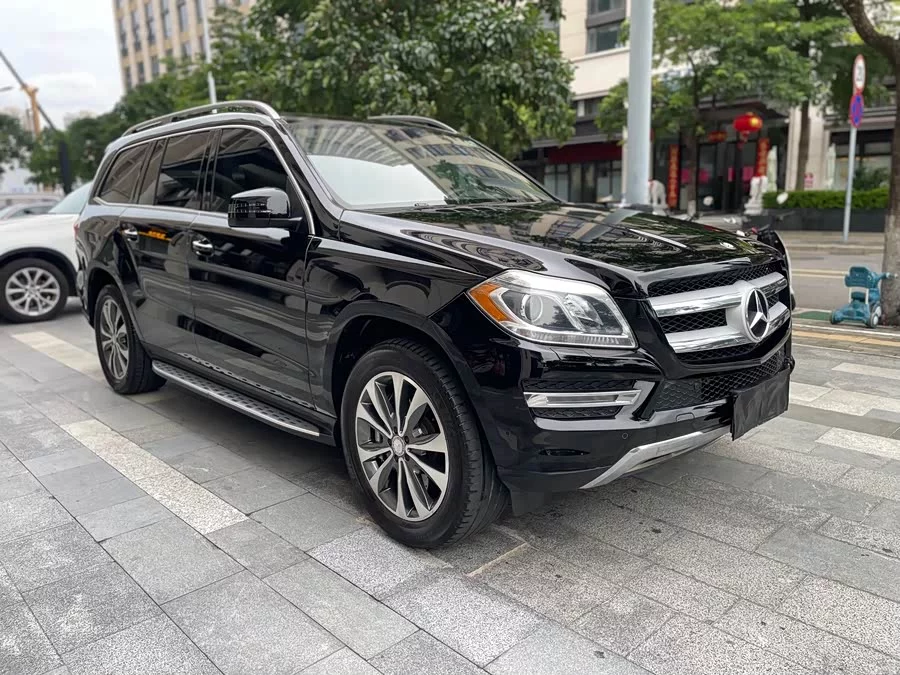 Mercedes Benz GL-Class