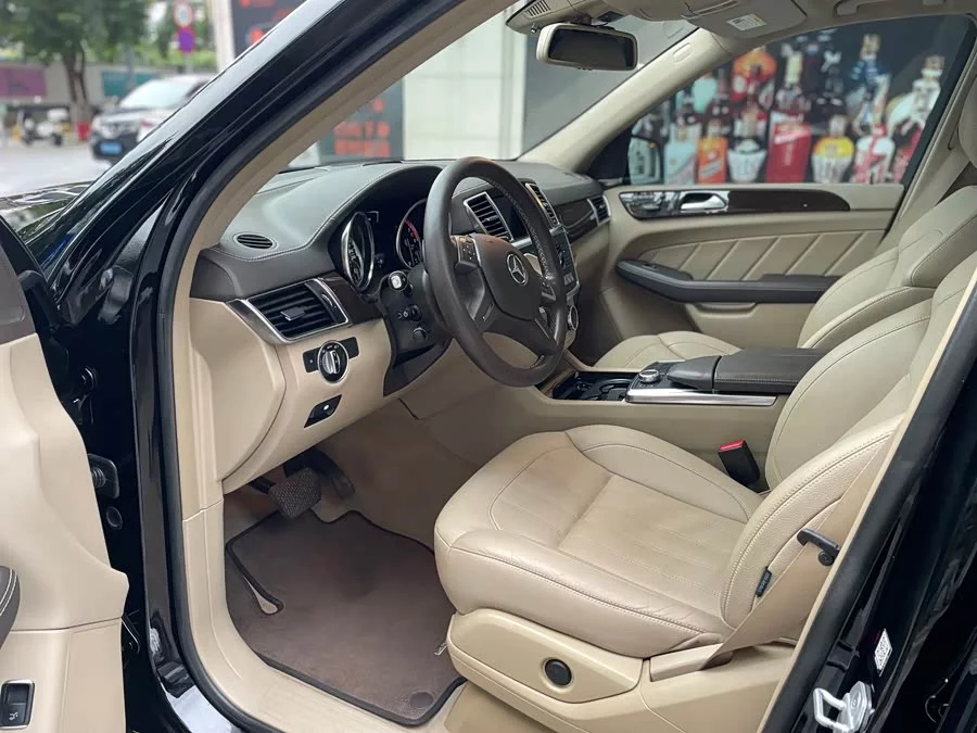 Mercedes Benz GL-Class