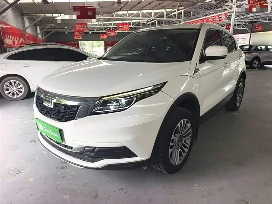 Qoros 5