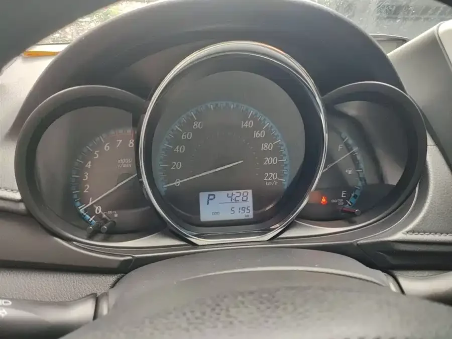 Toyota YARiS L Enjoy