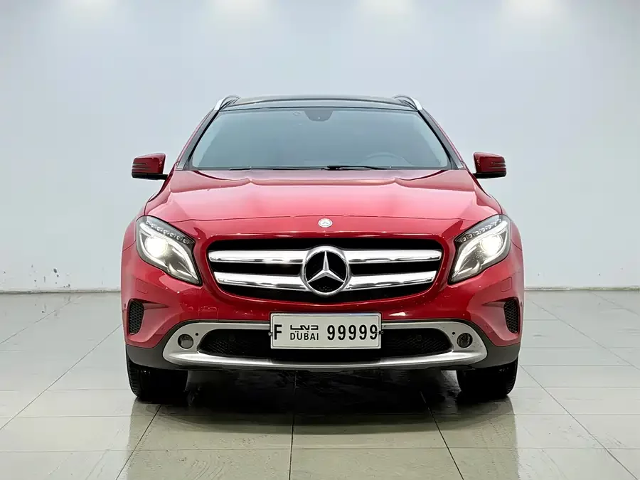 Mercedes Benz GLA