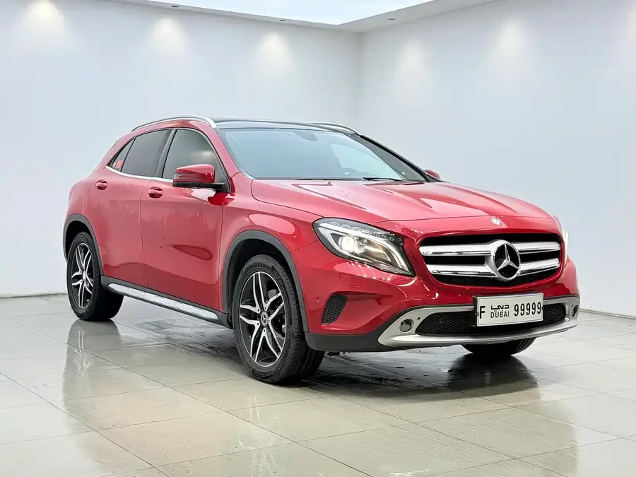 Mercedes Benz GLA