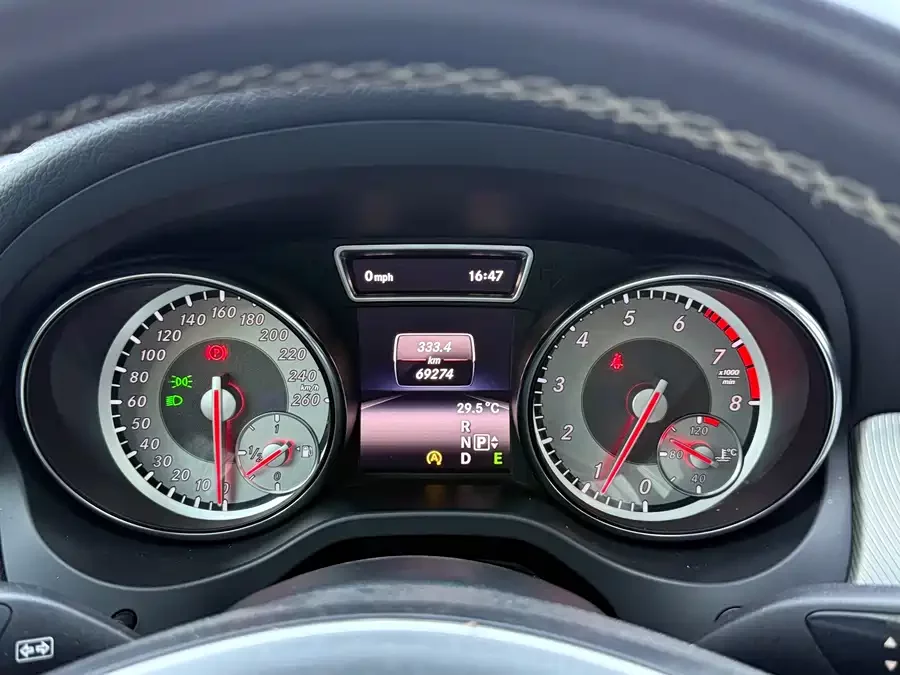 Mercedes Benz GLA