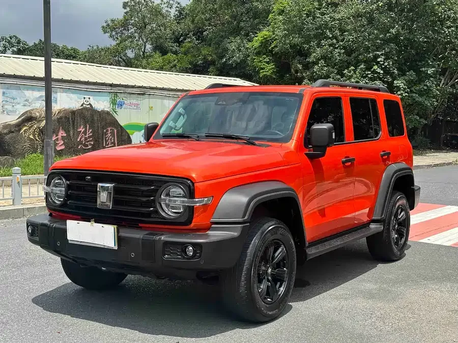 TANK 300