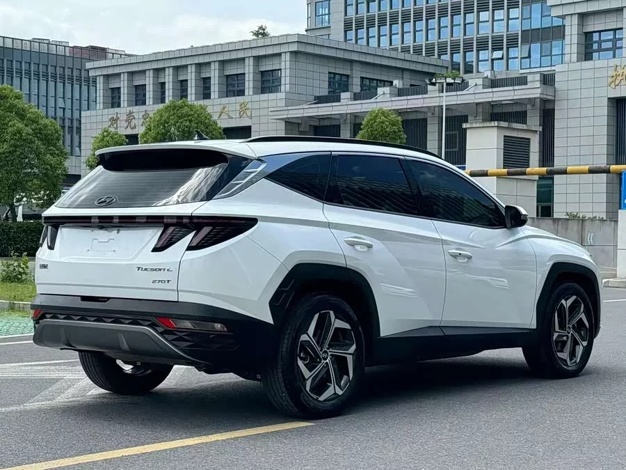 Hyundai Tucson