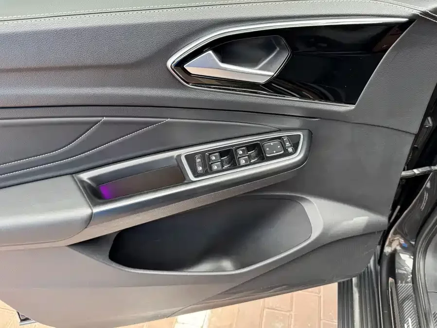 Jetta VS7