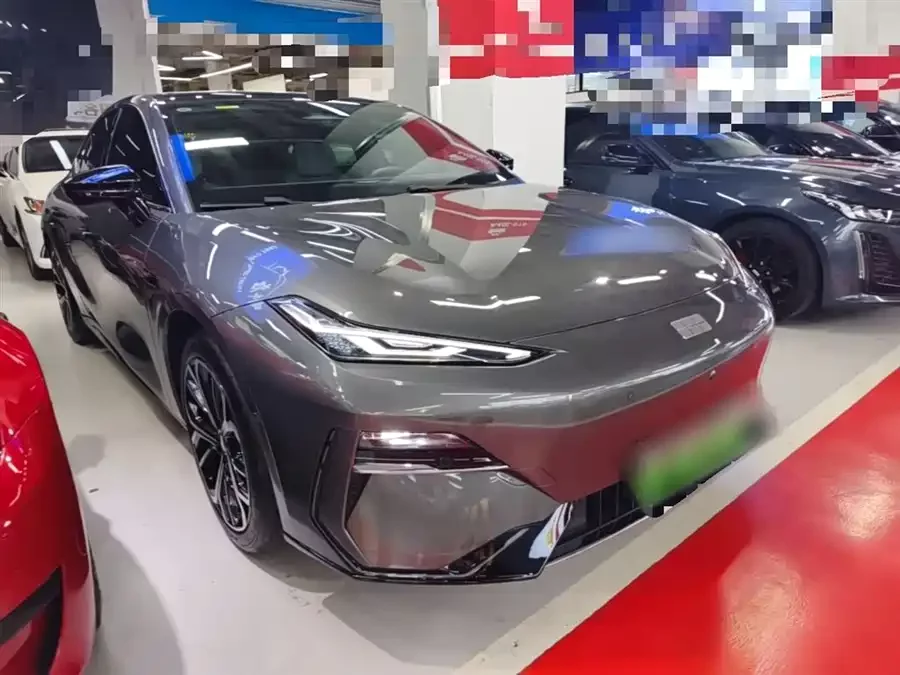 Geely Galaxy E8