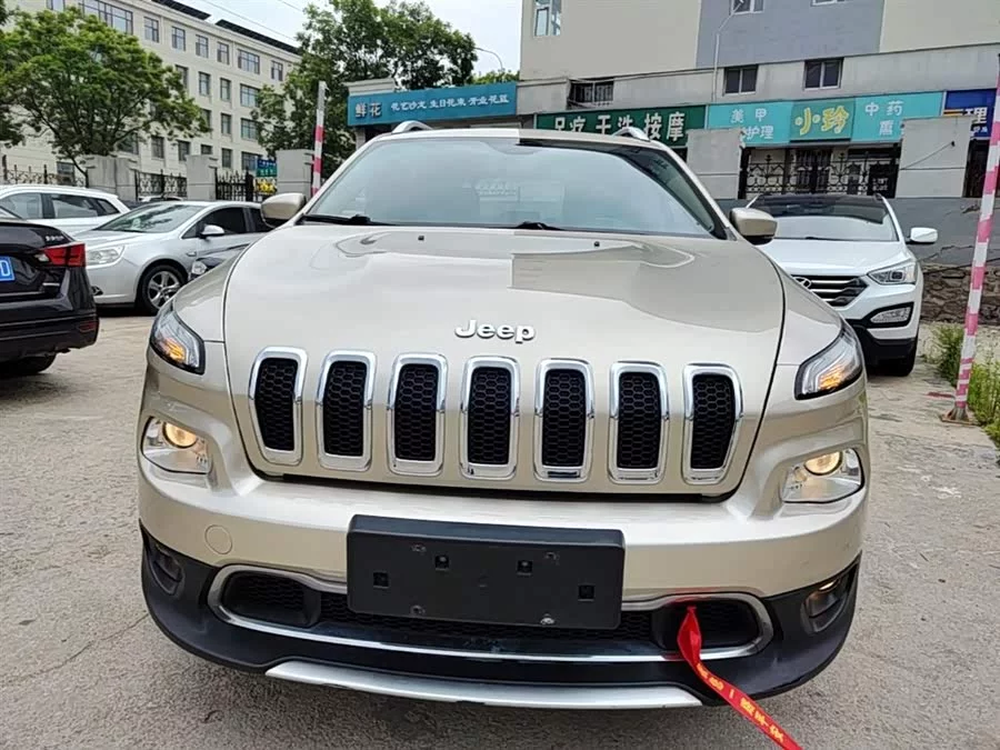 Jeep Cherokee