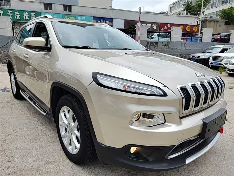Jeep Cherokee