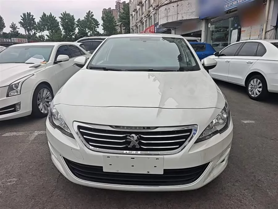 Peugeot 408
