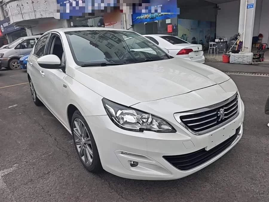 Peugeot 408