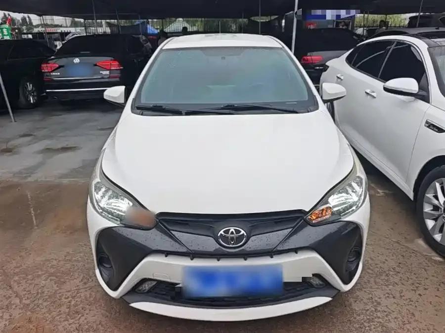Toyota YARiS L
