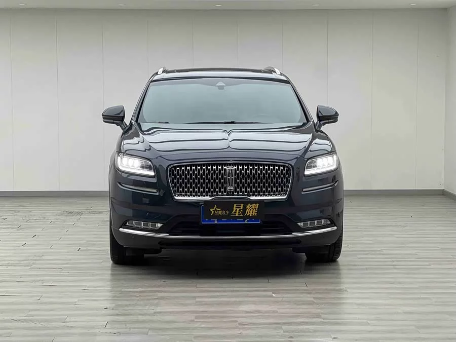 Lincoln Navigator