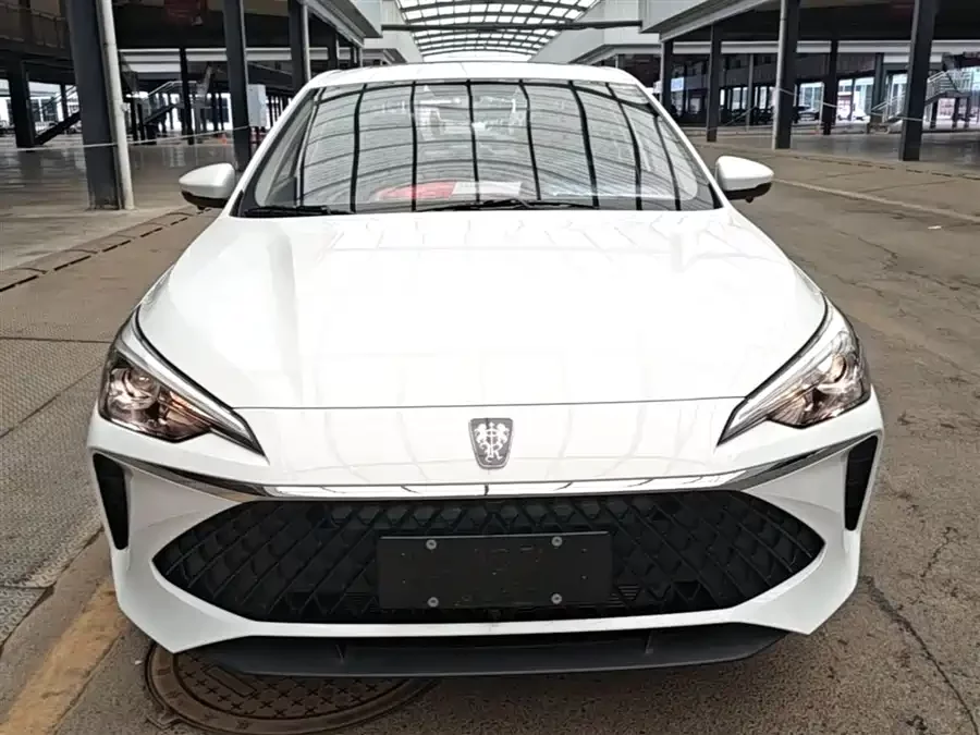 Roewe i5