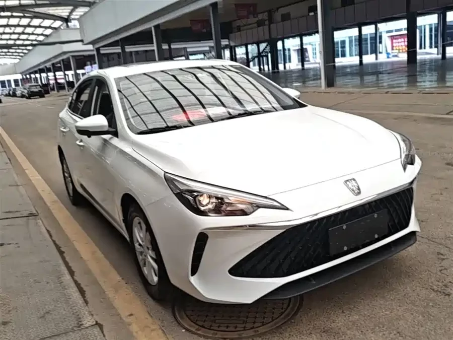 Roewe i5