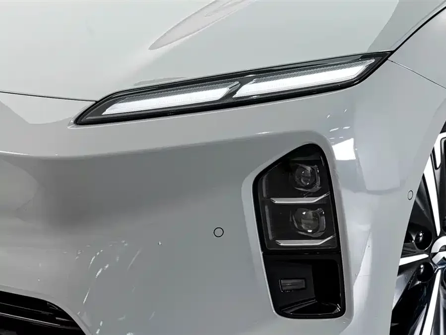 NIO ET5T