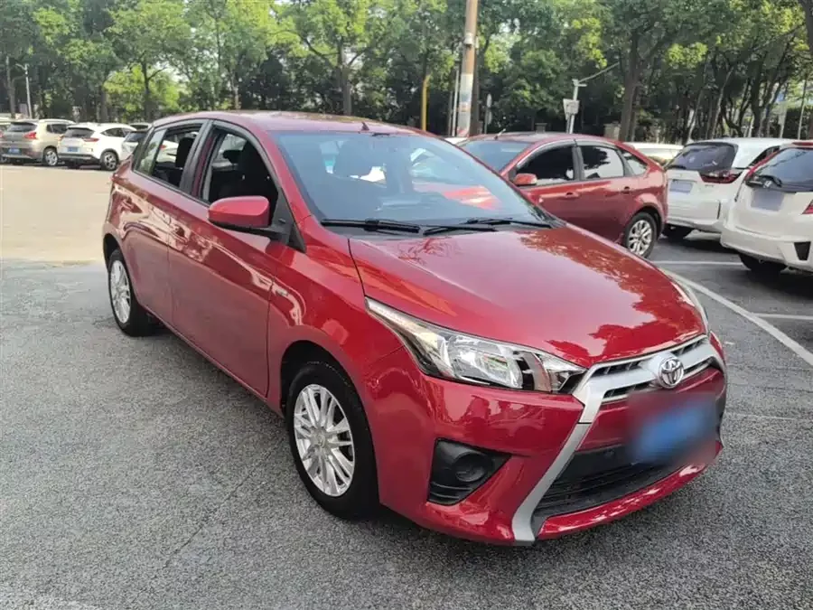 Toyota YARiS L