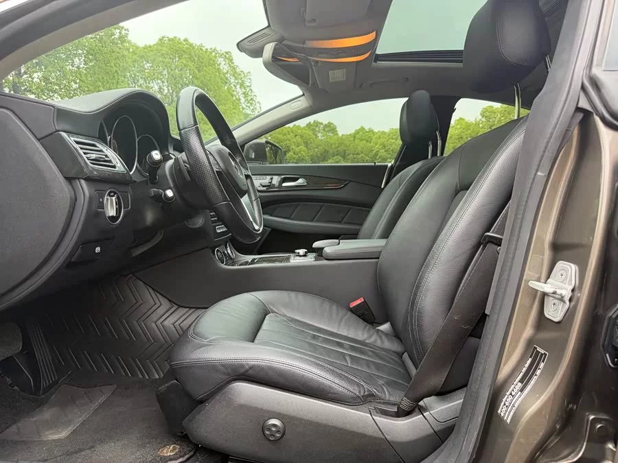 Mercedes Benz CLS