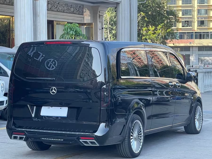 Mercedes Benz Vito