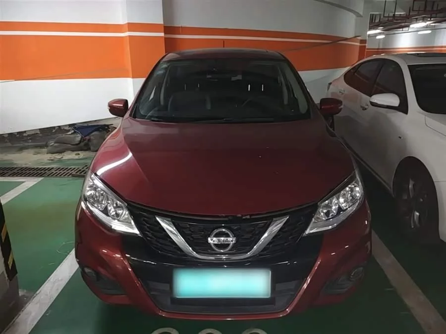 Nissan Tiida