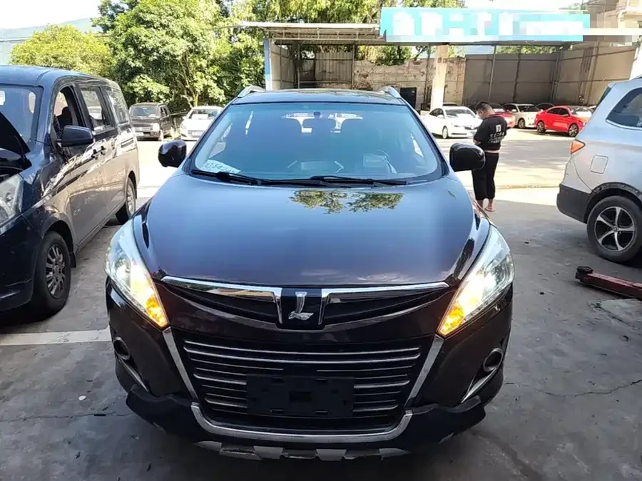 Luxgen U6 SUV