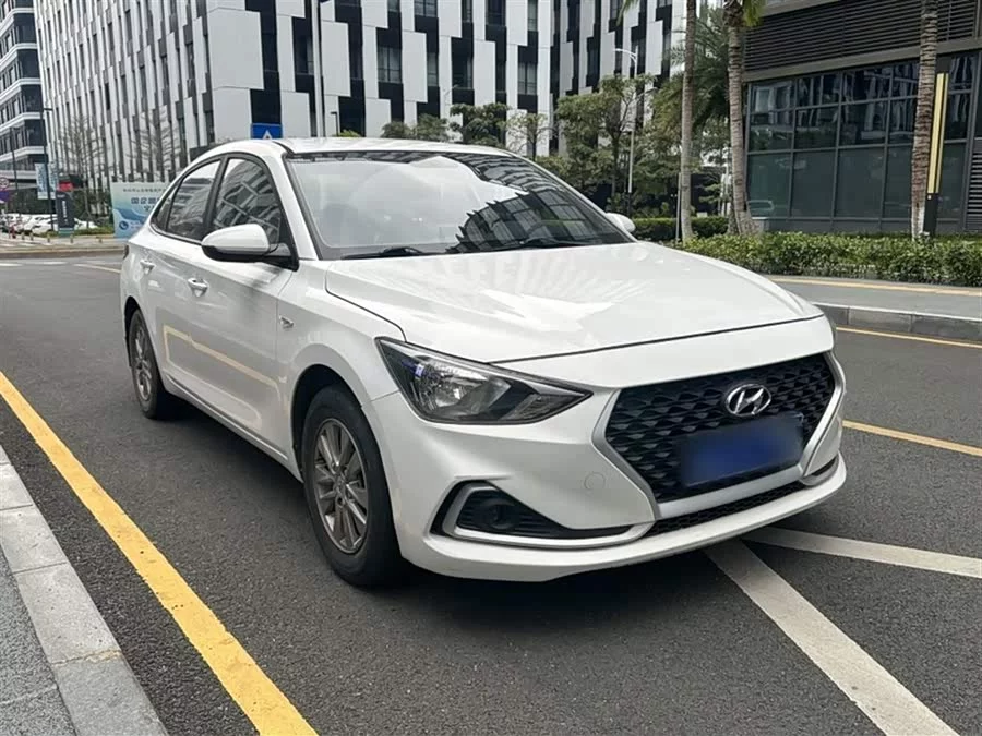 Hyundai Elantra / Celesta