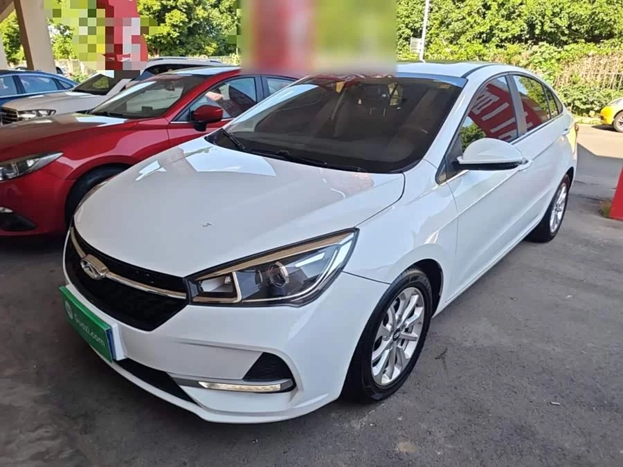 Chery Arrizo 5