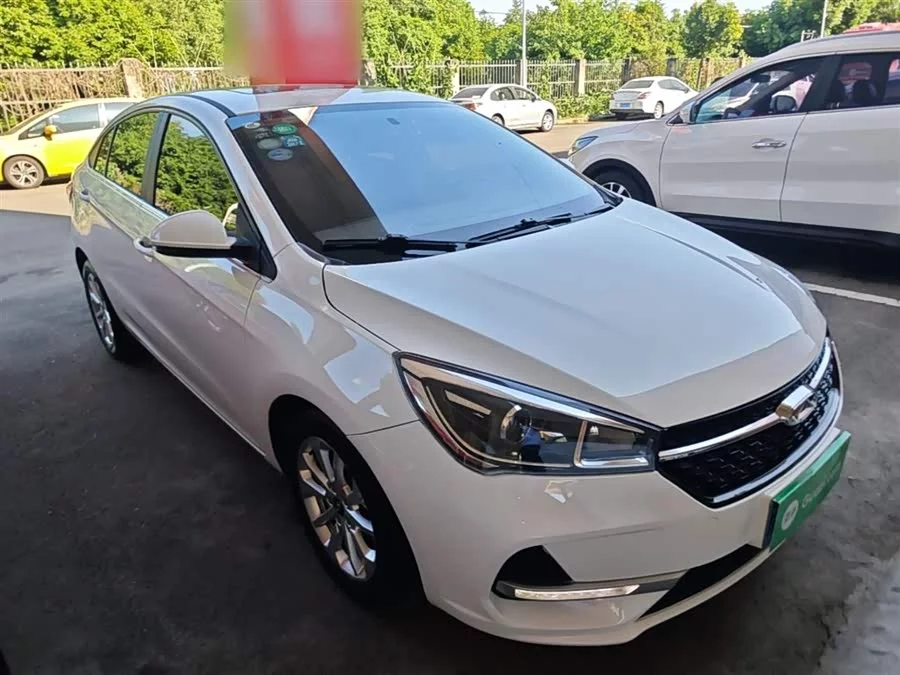 Chery Arrizo 5