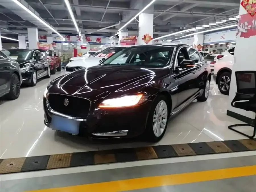 Jaguar XFL