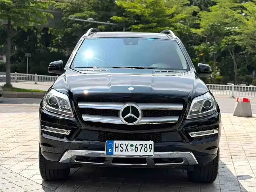 Mercedes Benz GL-Class