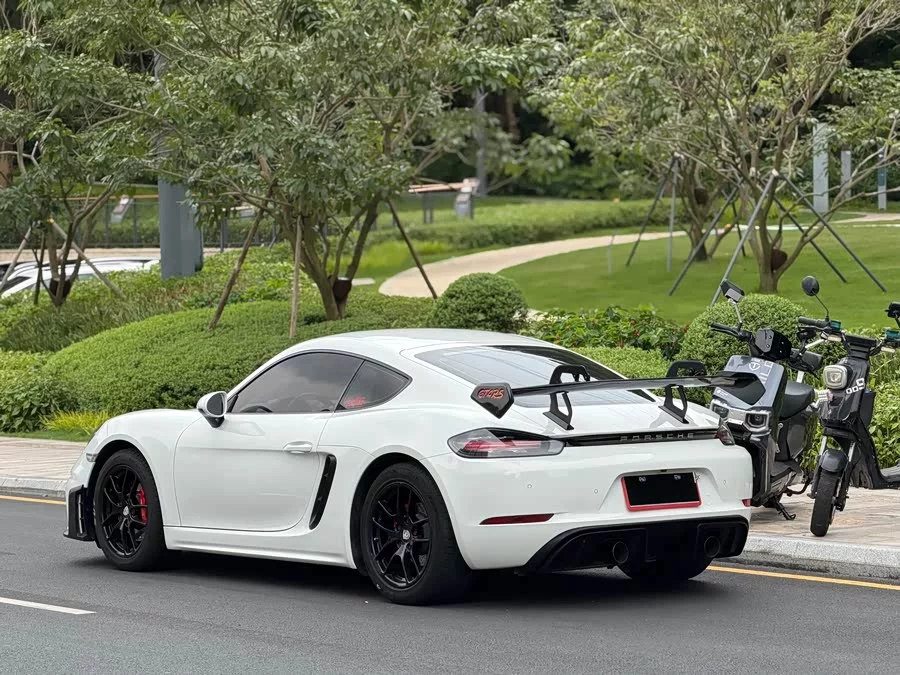 Porsche 718