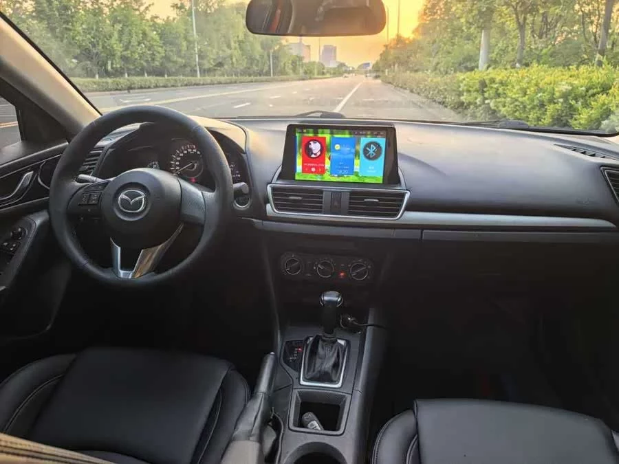 Mazda 3