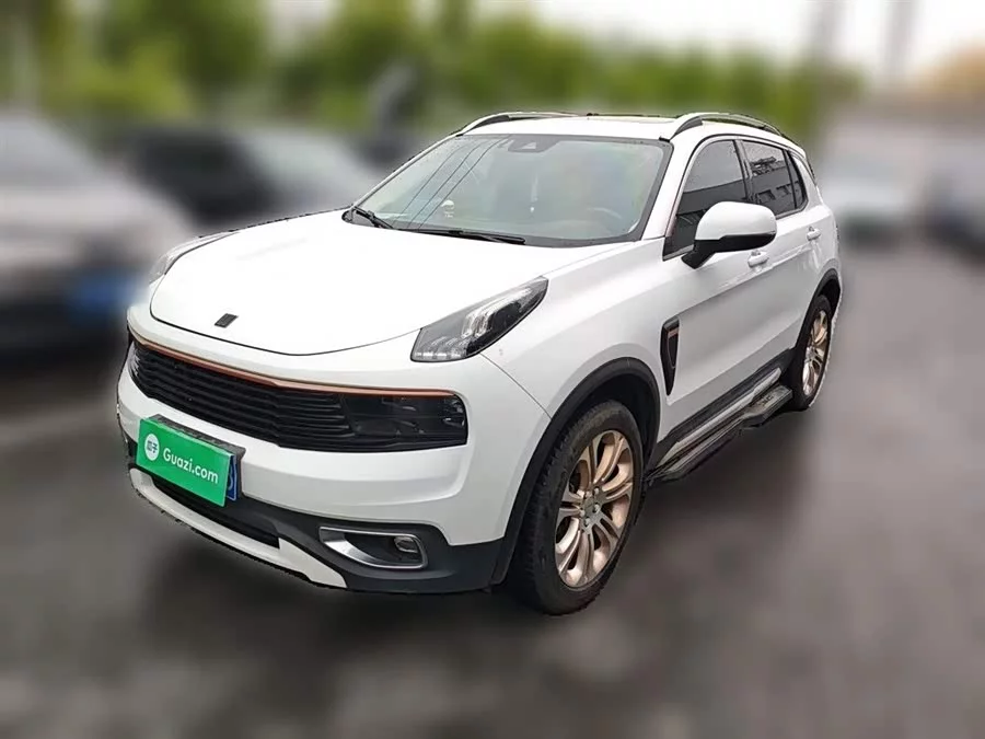 Lynk & Co 01