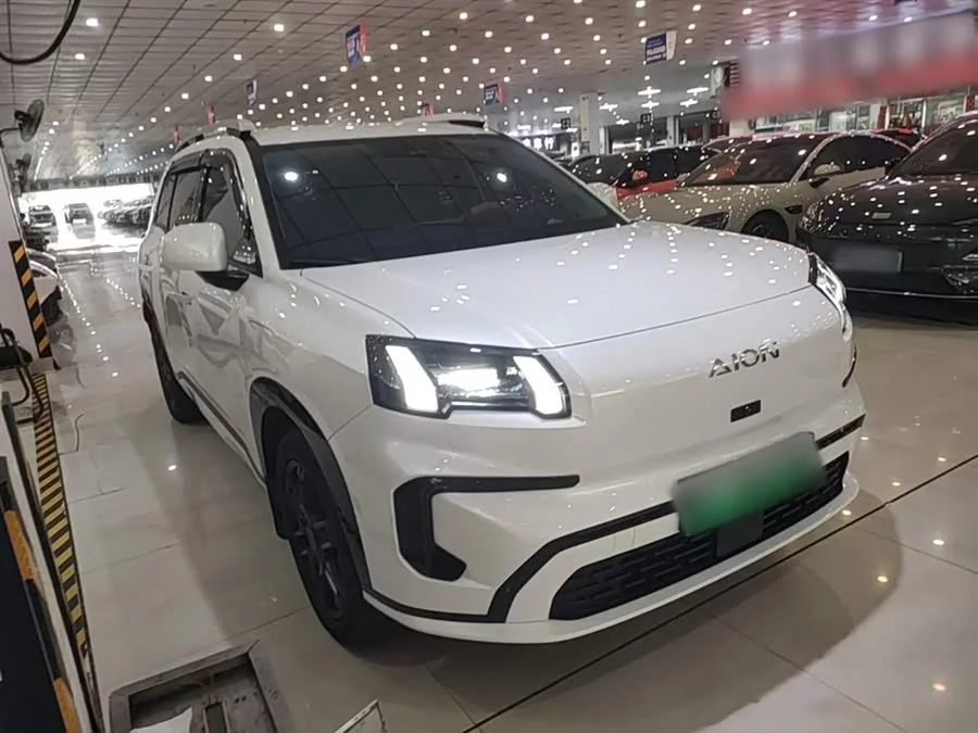 Aion V