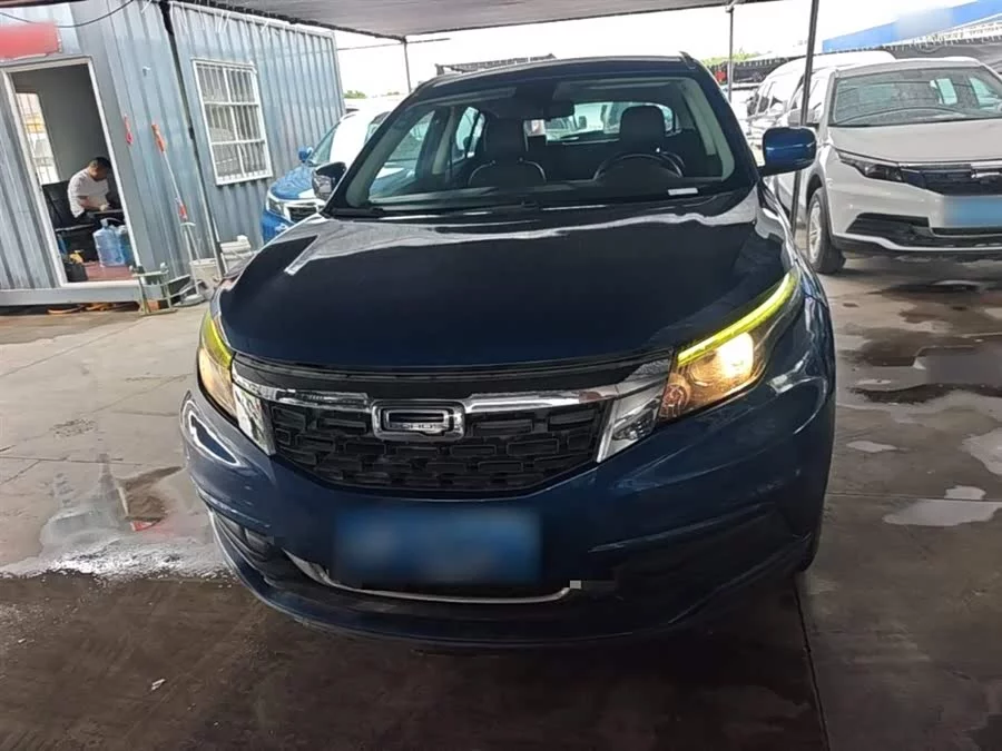 Qoros 5