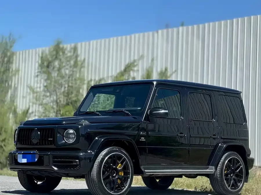 Mercedes Benz G-rated