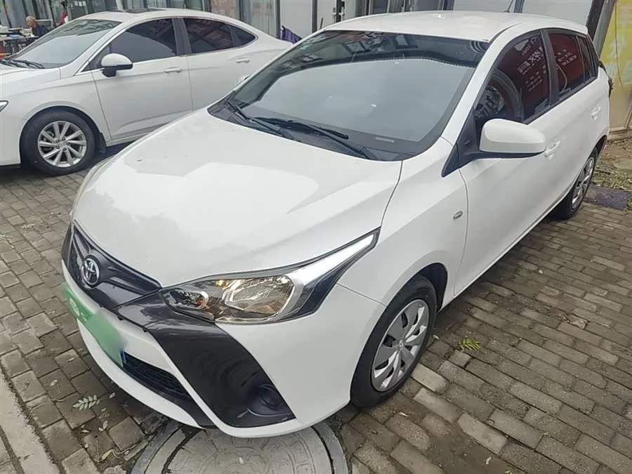 Toyota YARiS L