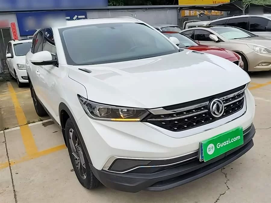 Dongfeng AX7