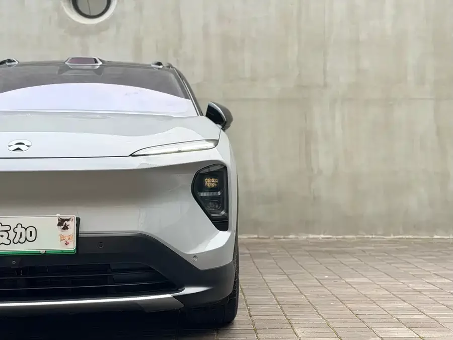 NIO ES7