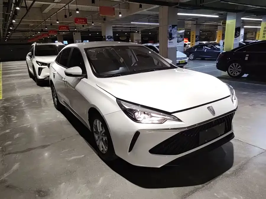 Roewe i5