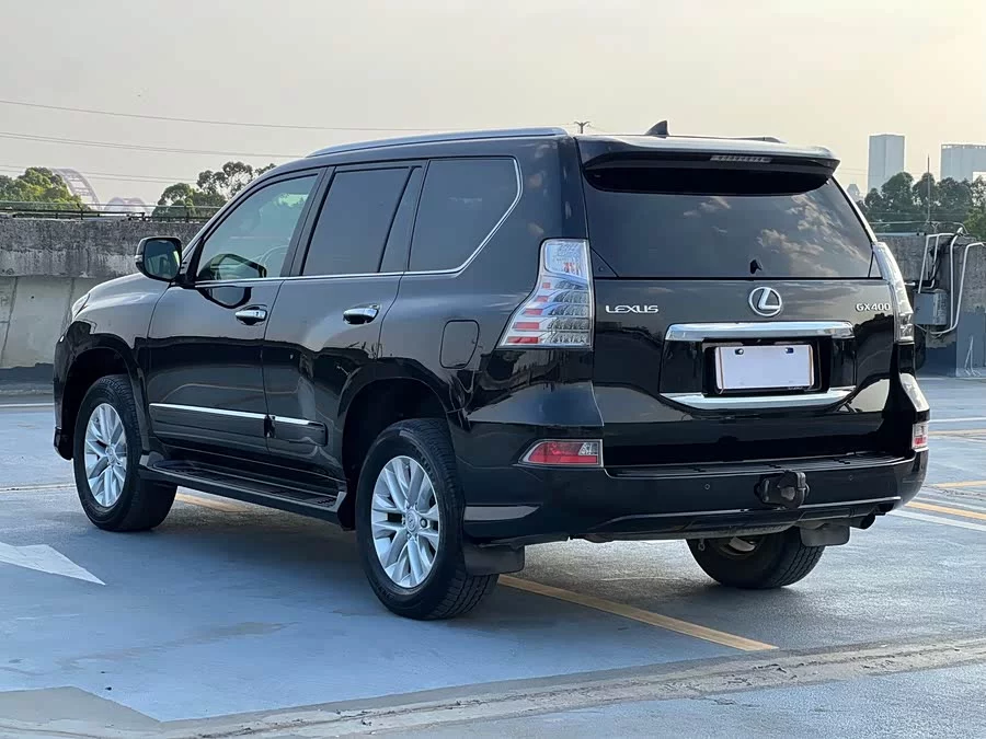 Lexus GX