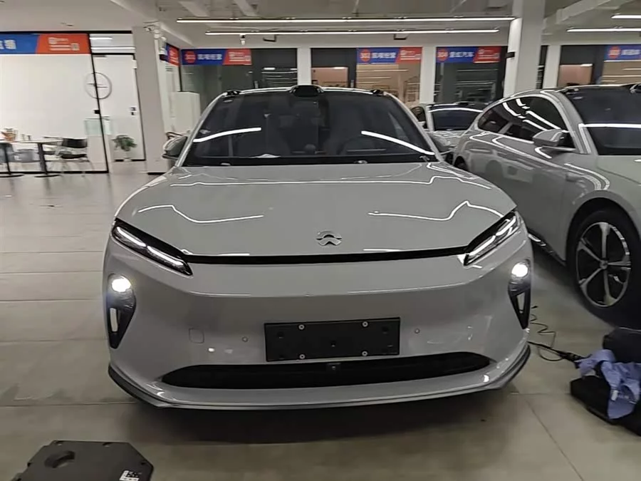 NIO ET5T