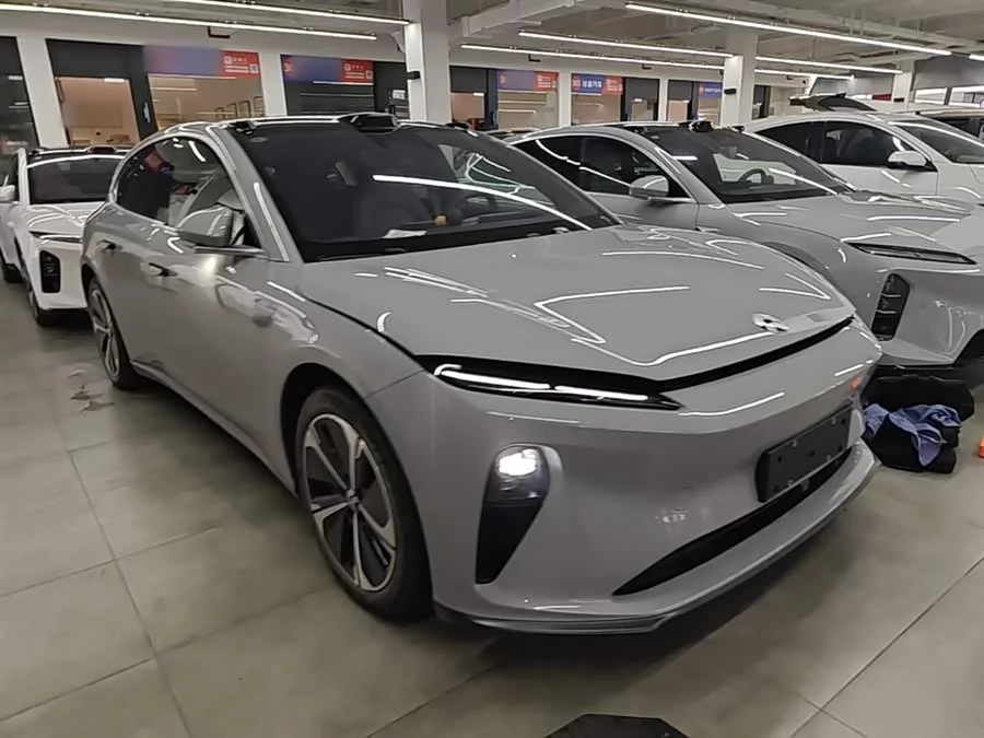 NIO ET5T