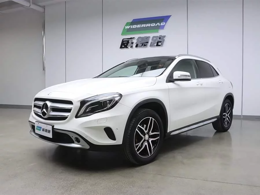 Mercedes Benz GLA