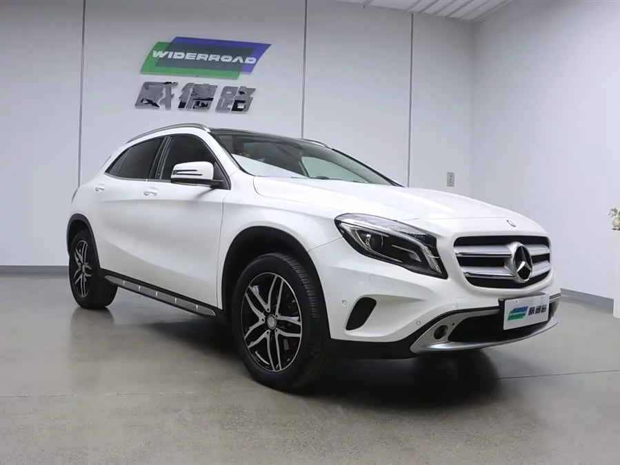 Mercedes Benz GLA