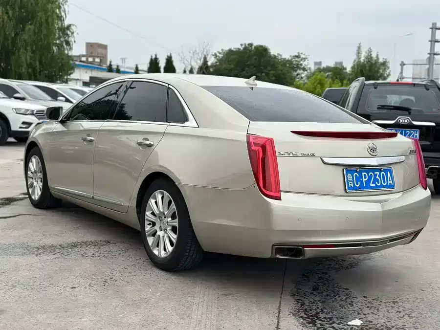 Cadillac XTS