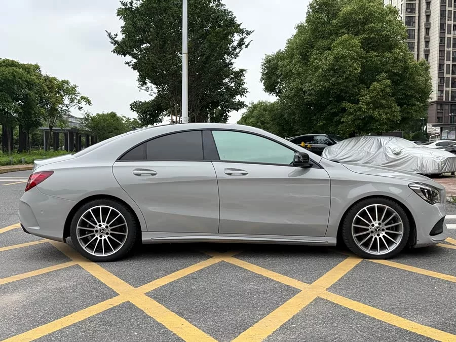 Mercedes-Benz CLA