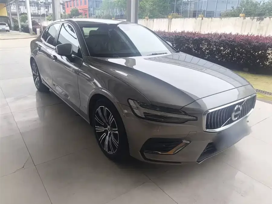 Volvo S60