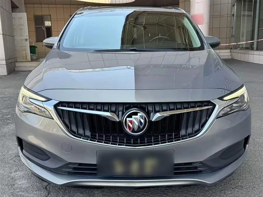 Buick GL6